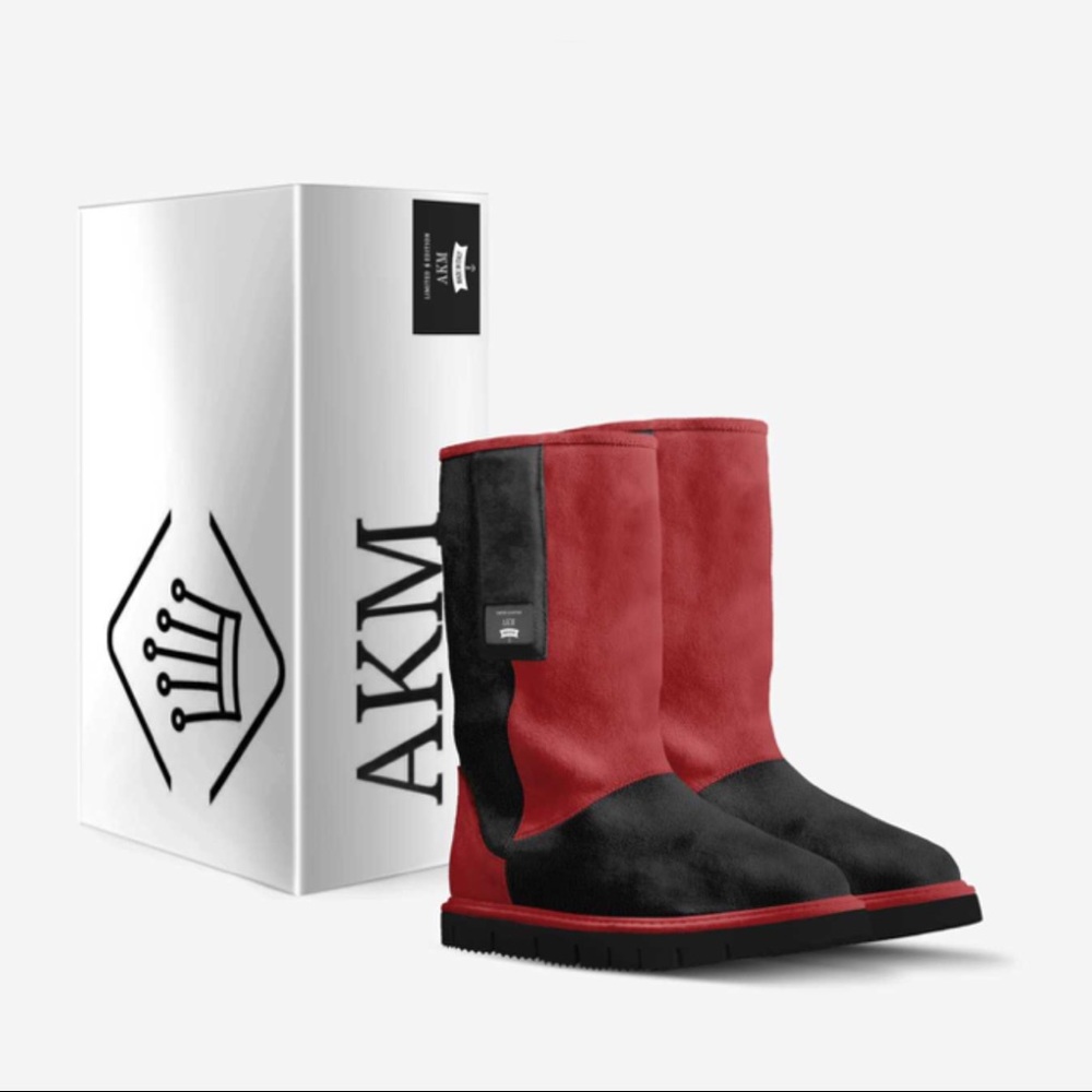 These boots are the unique style for women.